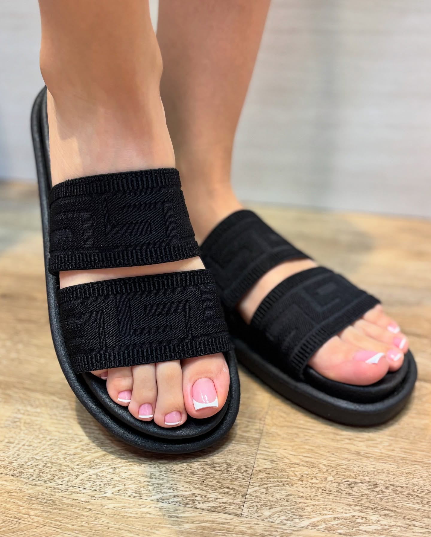 SANDALIAS CANOA DE LUJO QUE ELEVAN TU ESTILO